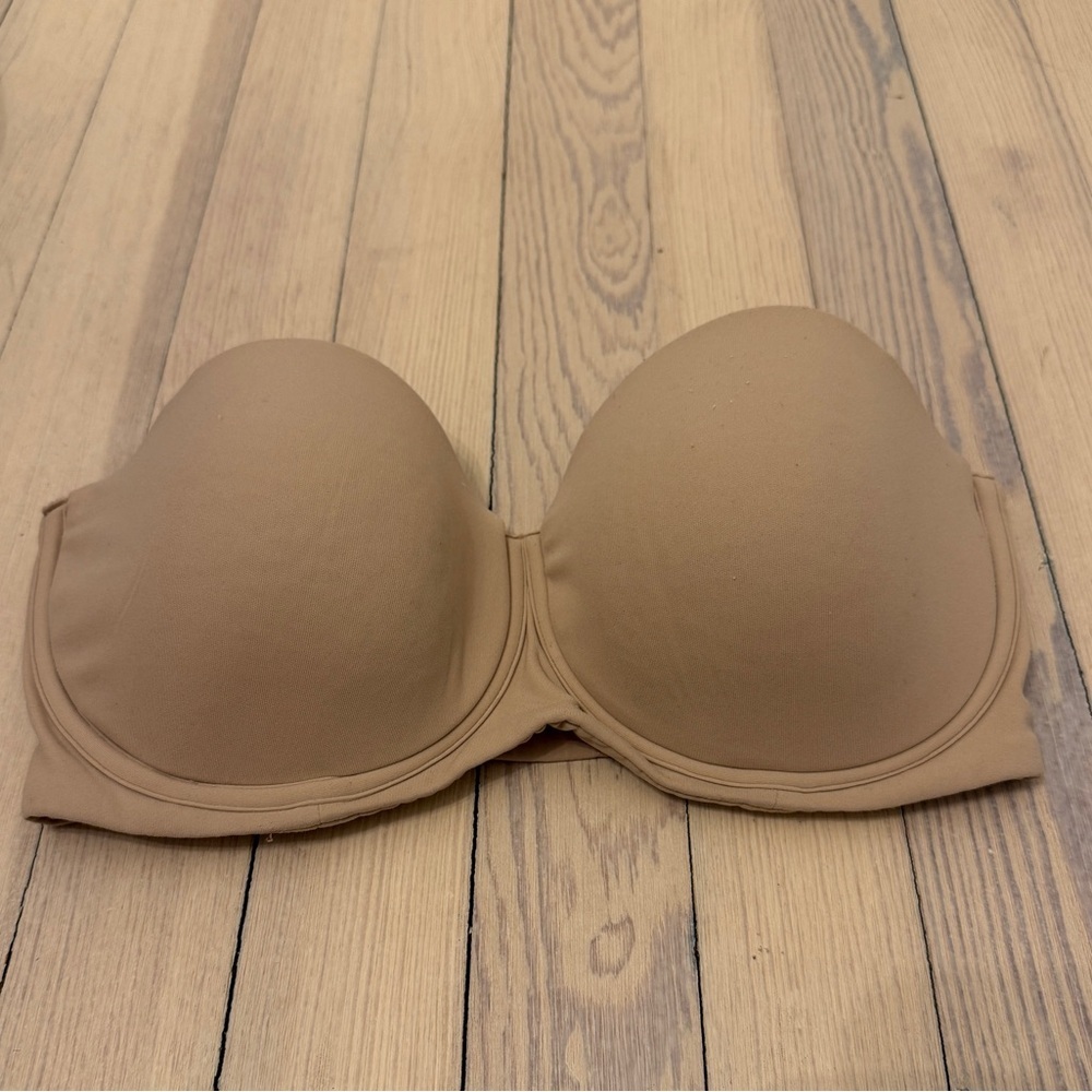 SKIMS Women's Nude Padded Strapless Bra Size 34DD